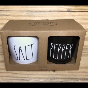 NWT - RAE DUNN SALT & PEPPER CELLARS DINNERWARE